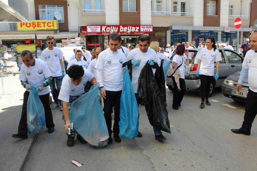 Engelli öğrencilerden örnek temizlik kampanyası 29