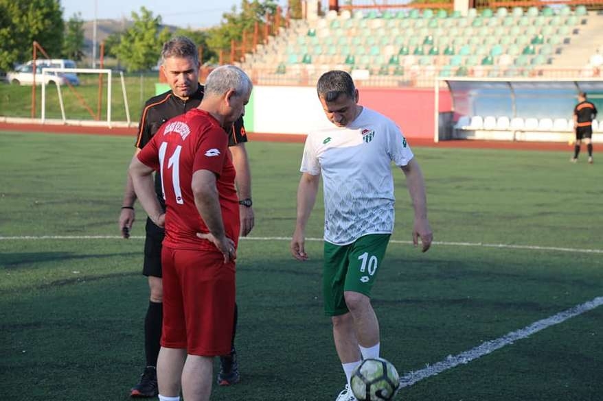 Turnuvanın şampiyonu Velihimmetlispor 39