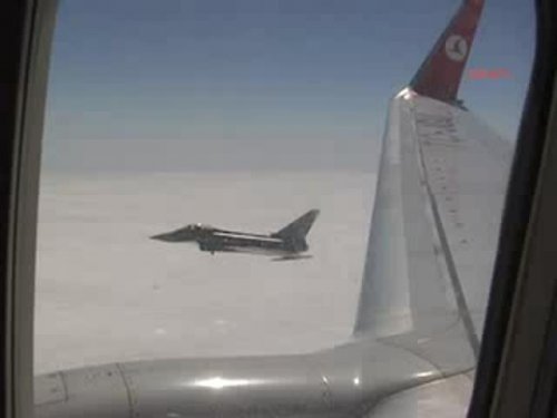 Cumhurbaşkanı Gül'e savaş uçaklı eskort 2