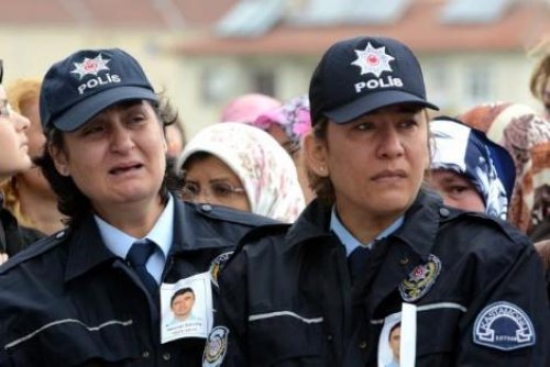 Şehit polis Recep Şahin son yolculuğuna uğurlandı 6