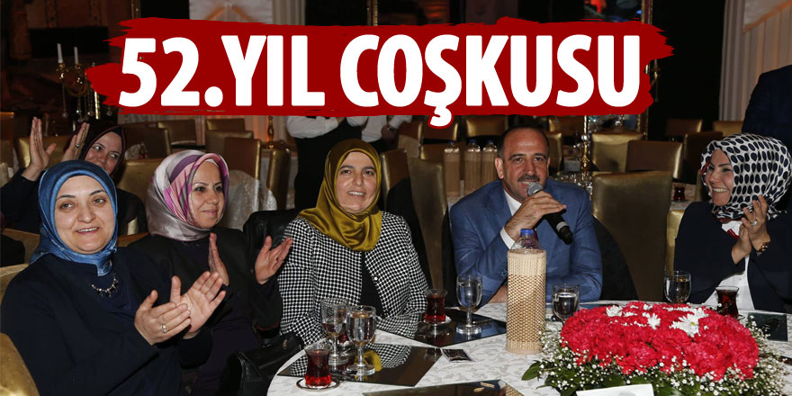 52.yıla coşkulu kutlama