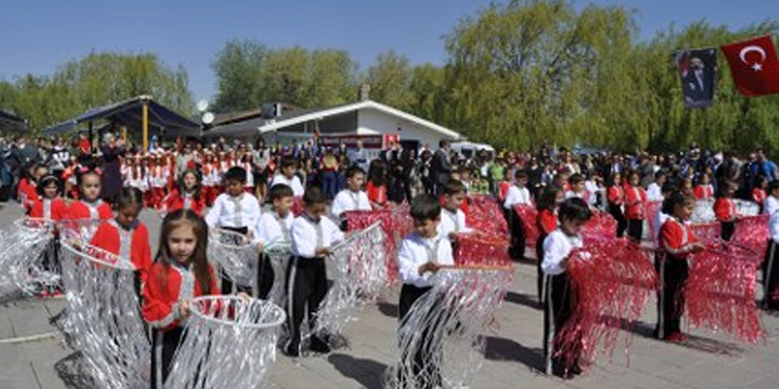 Gölbaşı’nda 23 Nisan coşkuyla kutlandı