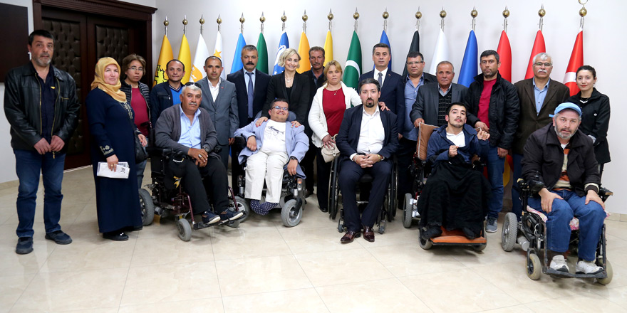 Engelli vatandaşlardan Başkan Şimşek'e ziyaret