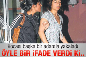 Yatakta bastığı eşini bıçakladı
