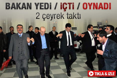 Bakan Şimşek Kürtçe müzikle halay çekti - İzle
