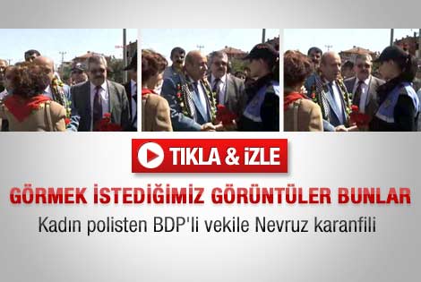 Kadın polisten BDP'li Kaplan'a Nevruz karanfili