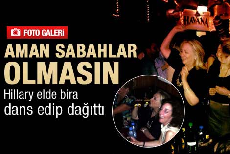 Hillary Clinton barda dağıttı