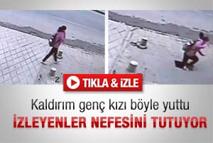 Kaldırım genç kızı böyle yuttu - Video