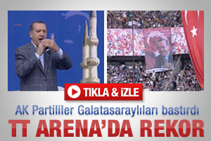 AK Partililer Galatasaray taraftarını solladı