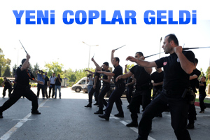 Polisin tanıttığı yeni copun özellikleri