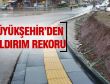 Büyükşehir'den kaldırım rekoru