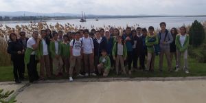Öğrenciler Mogan Gölü'nü denetledi
