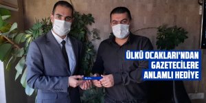 Ülkü Ocakları'ndan gazetecilere anlamlı hediye