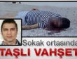Sokak ortasında taşlı vahşet
