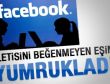 Facebook mesajını beğenmeyen eşini dövdü