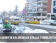 Başkent'te kaldırımlar kardan temizleniyor