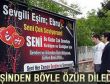 Eşinden billboard ilanıyla özür diledi